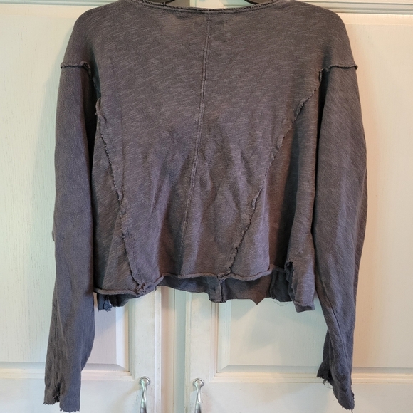 Urban Outfitters Oversized Grungy Button Front Long Sleeve Shirt - Picture 2 of 5